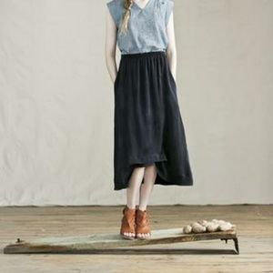 Black midi hi-lo skirt